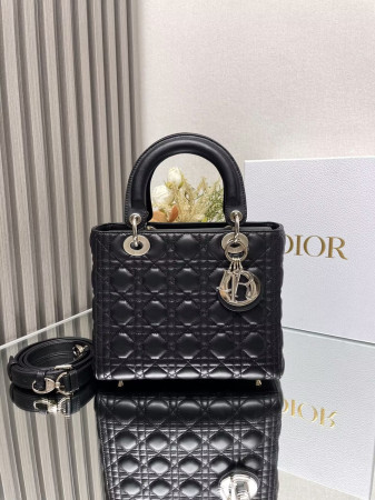 Medium Lady D*0r Bag 24 x 20 x 12 cm