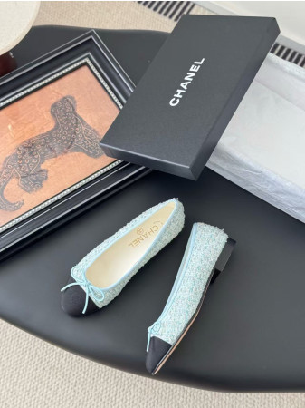 UA Ch*el Ballet flats