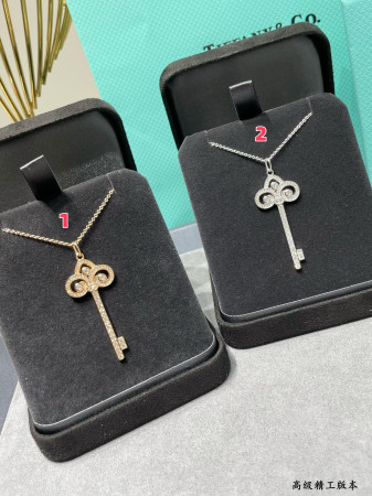 T*f*ny & Co. Fleur-de-Lis Key Pendant Necklace Ag925