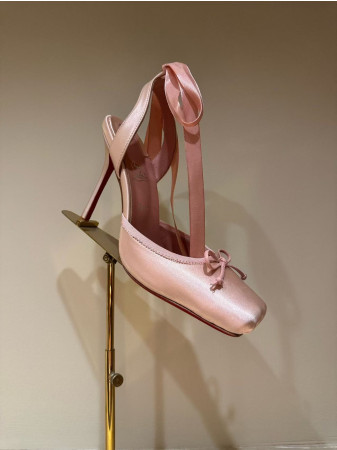 UA Ch**an LOUBOUTIN Shoes