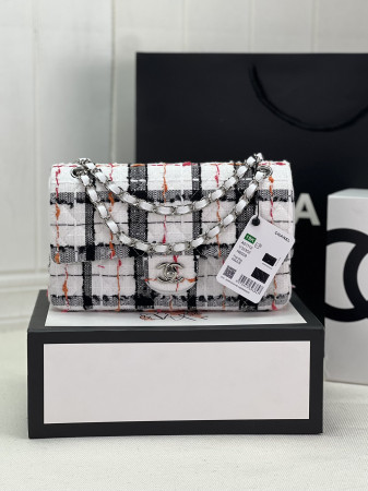 Ch*el CLASSIC 11.12 HANDBAG Tweed & Silver-Tone Metal   6 × 9.9 × 2.5 in