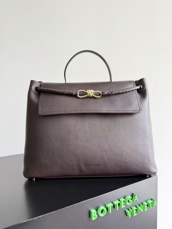 Bo*te*ga Ve*ne*ta Large Ciao Ciao 32x41.5x14.5cm