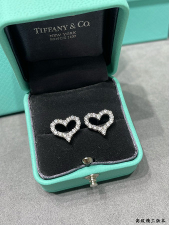 T*f*ny & Co. Heart Stud Earrings Ag925