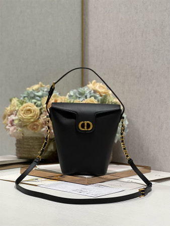 D*0r 30 Montaigne Large Chain Bucket Bag Black 17x7x18cm