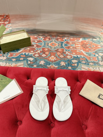 UA G*u*i WOMEN'S THONG SANDAL WITH HORSEBIT White