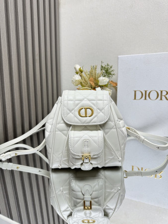 D*0r Caro Backpack Small 19.5 x 18.5 x 8.5 cm