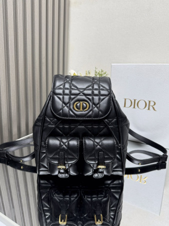 D*0r Caro Backpack Medium 23 x 26.7 x 12.5 cm