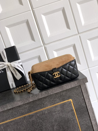 Ch*el Zipped Phone Holder With Chain AP4743 10x18x3cm