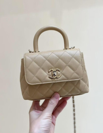 Ch*el coco handle nano 11.5x14.5x5.5cm