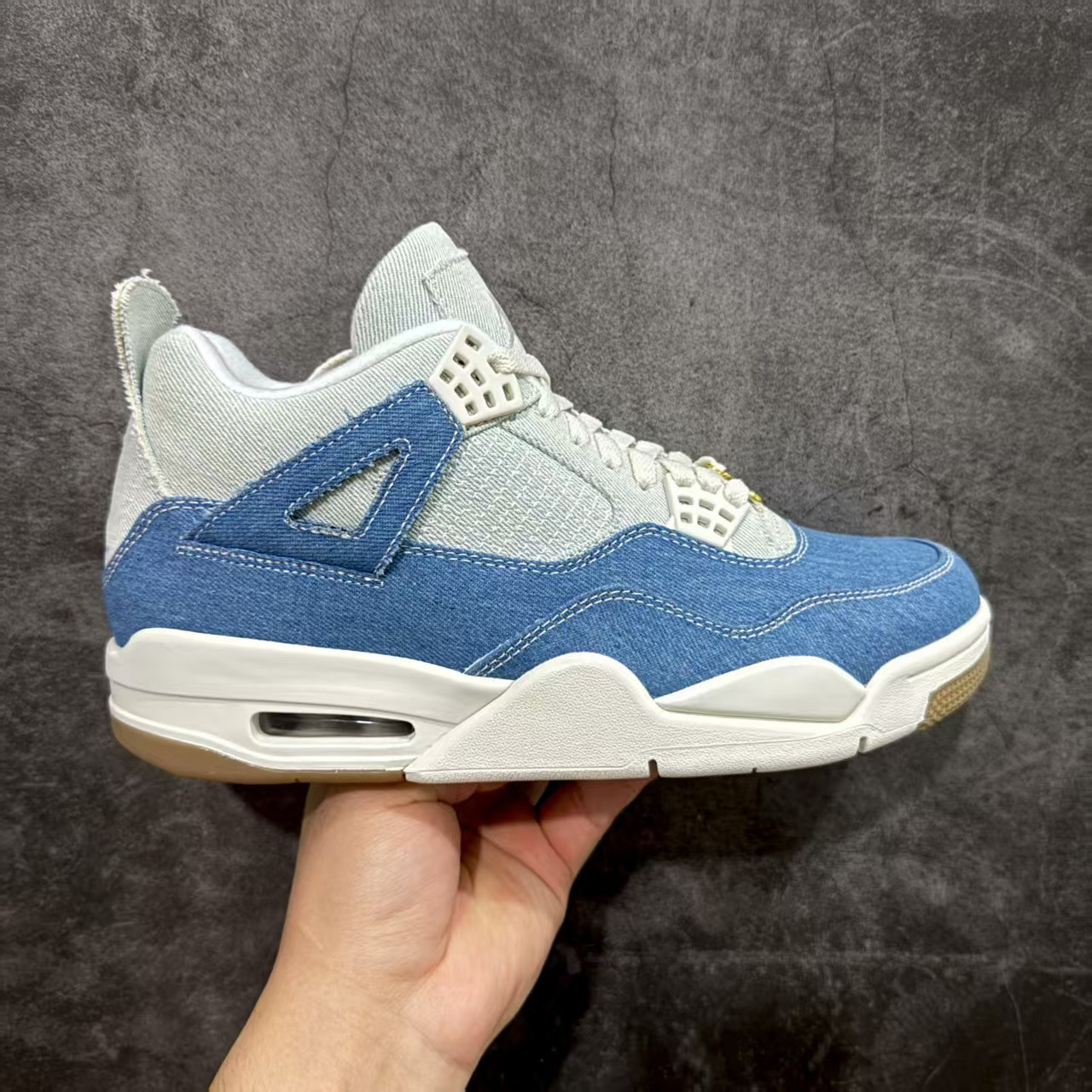 UA Jordan 4 Retro TEX Denim Worn Blue