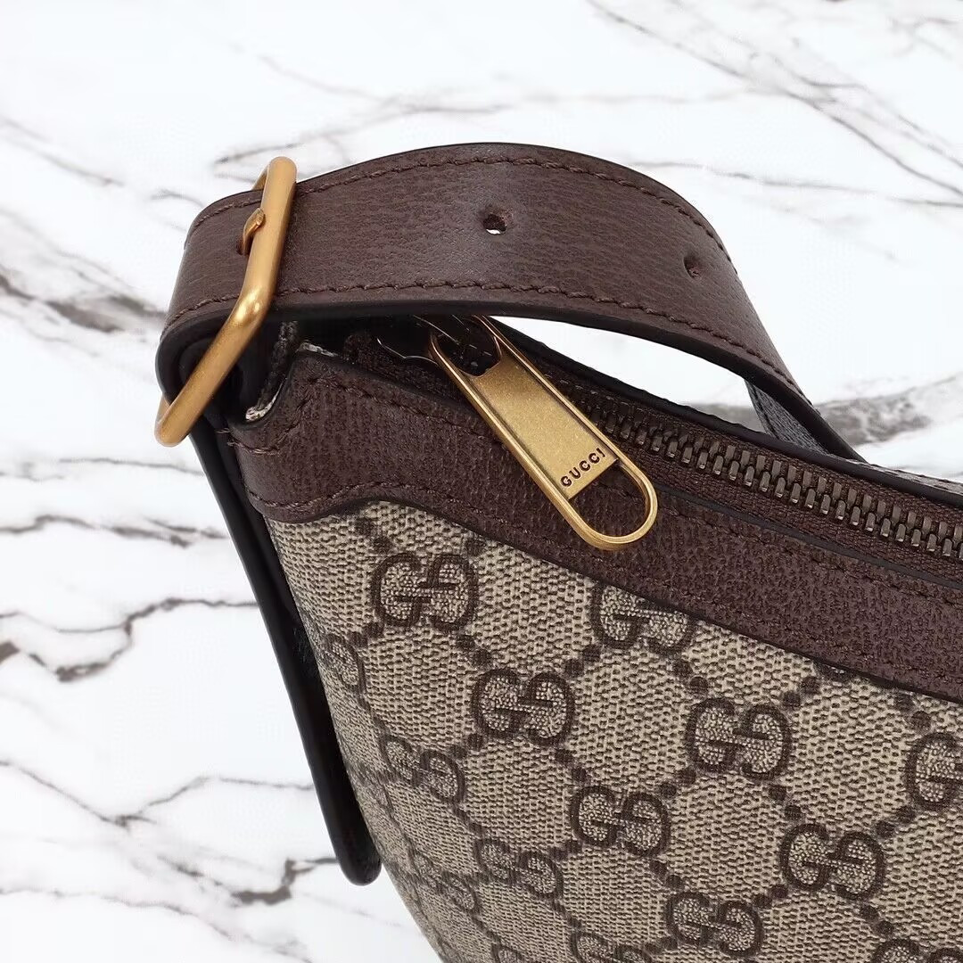 G*u*i Crossbody Bag 30x22x5.5cm