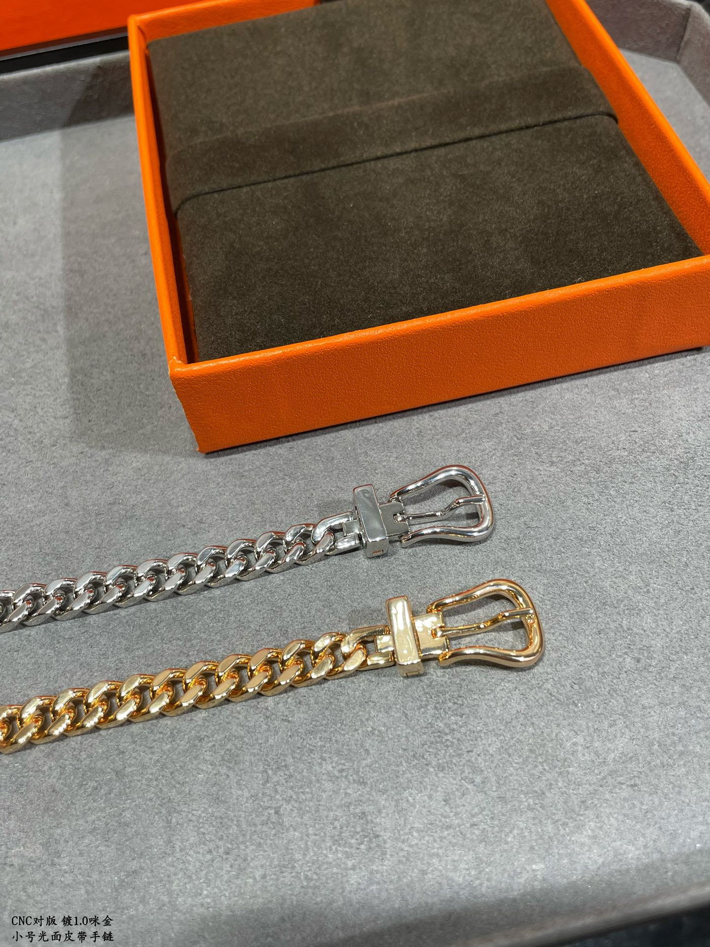 H**mes Small size smooth leather belt Bracelet