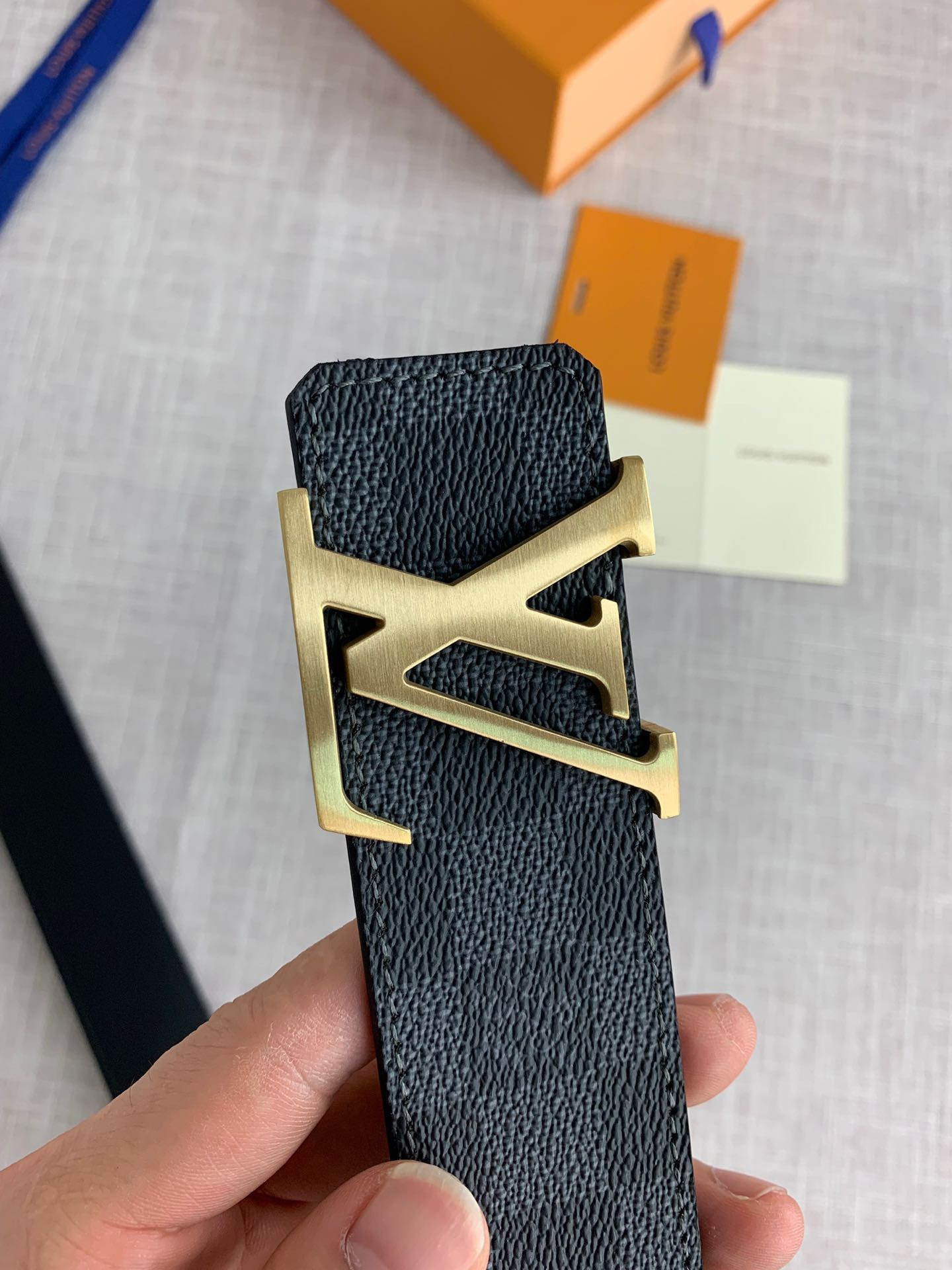 LV L0*is V*t0n 40MM BELT