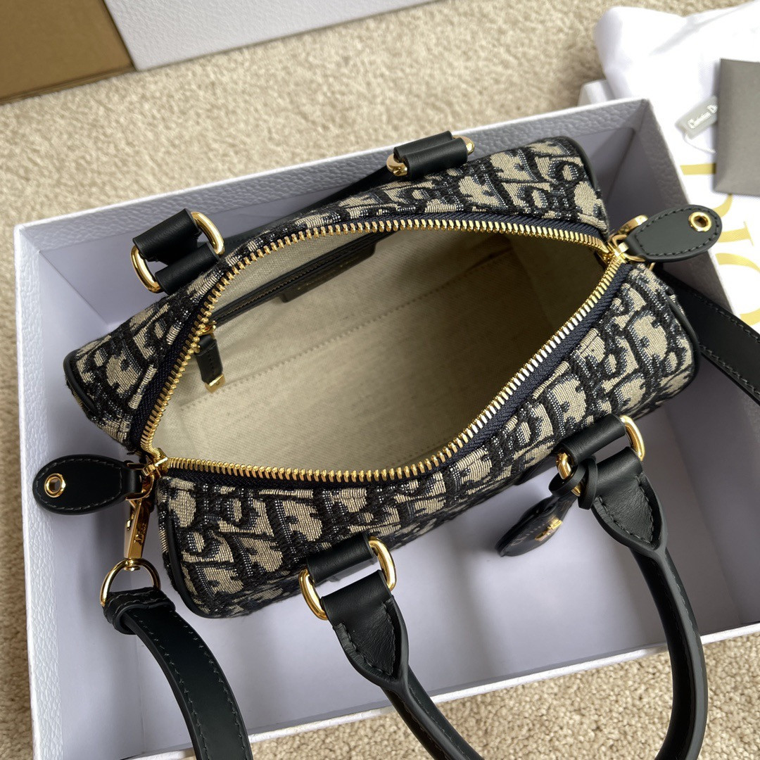 D*0r Groove 20 Bag Blue D*0r Oblique Jacquard 20.5 x 13.5 x 12 cm / 8 x 5.5 x 4.5 inches