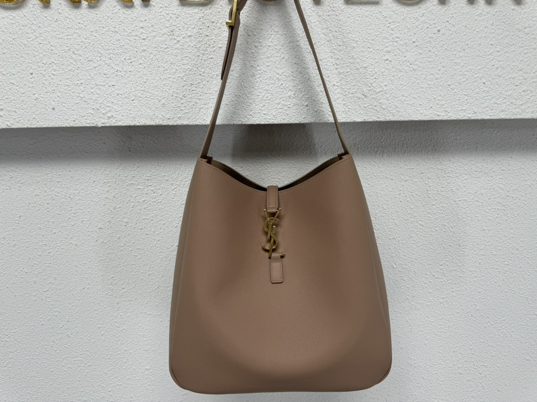 Y*L LE 5 À 7 30 X 31 X 13 CM