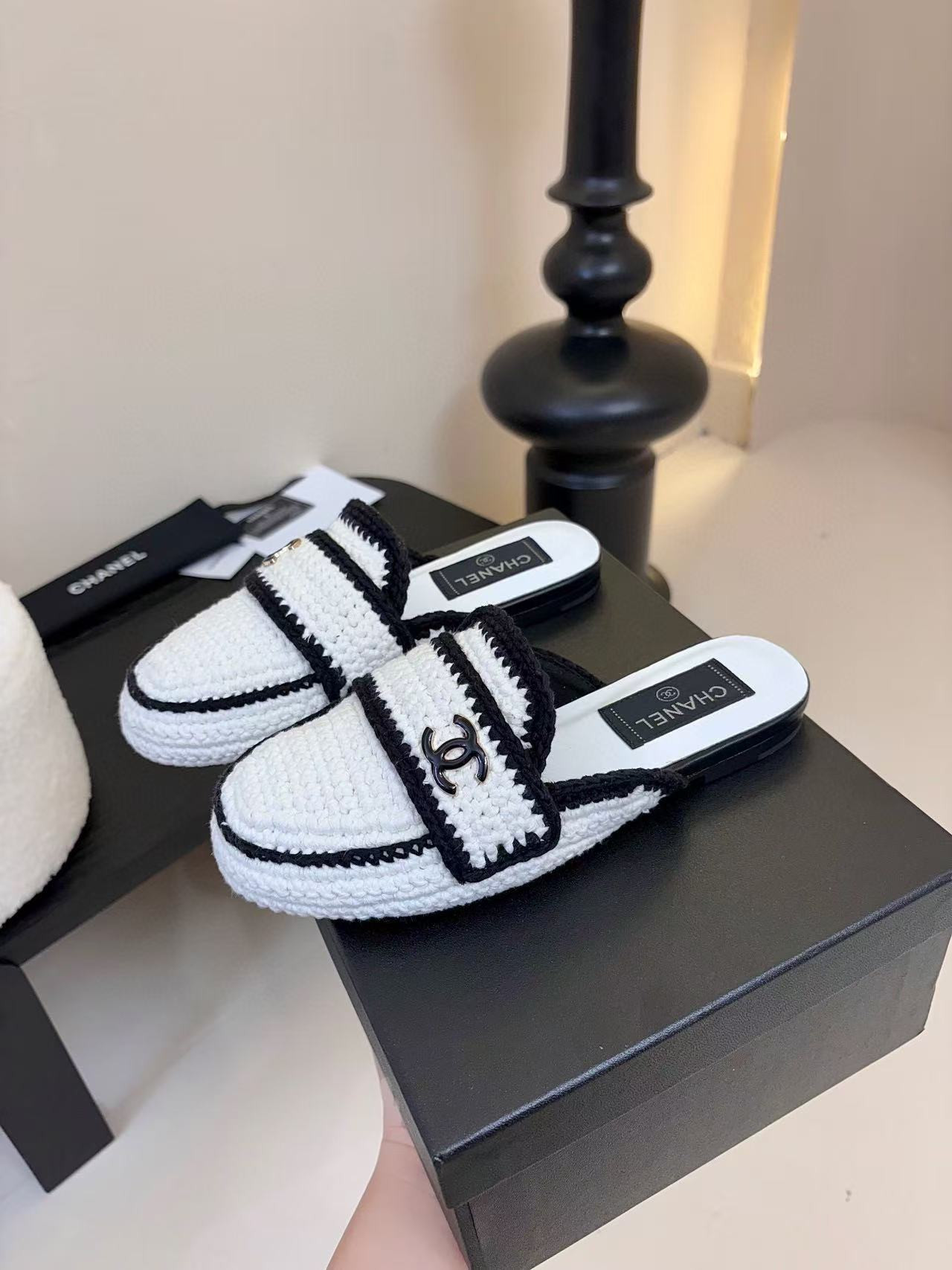UA Ch*el Slides