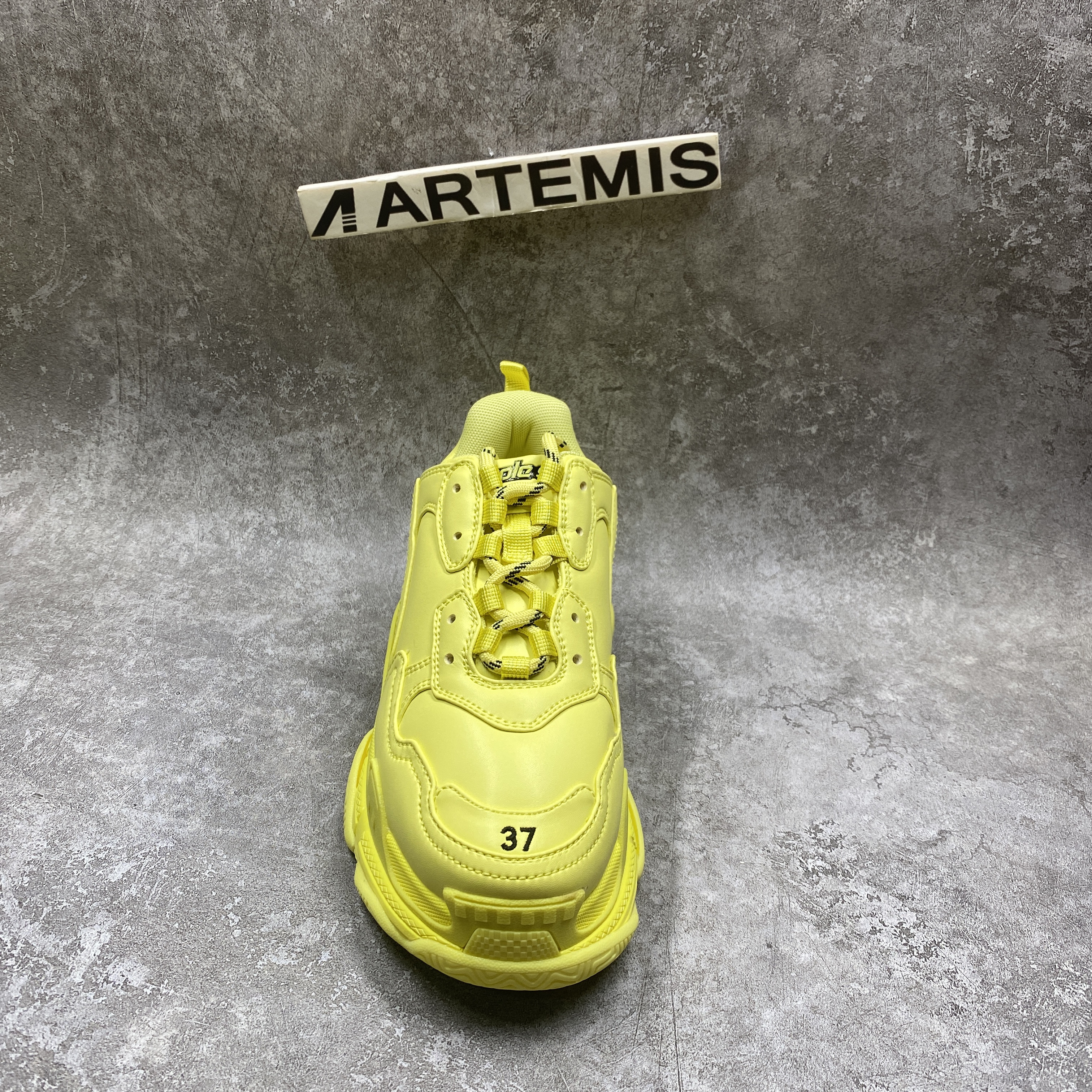 Balenciga Triple S Light Yellow