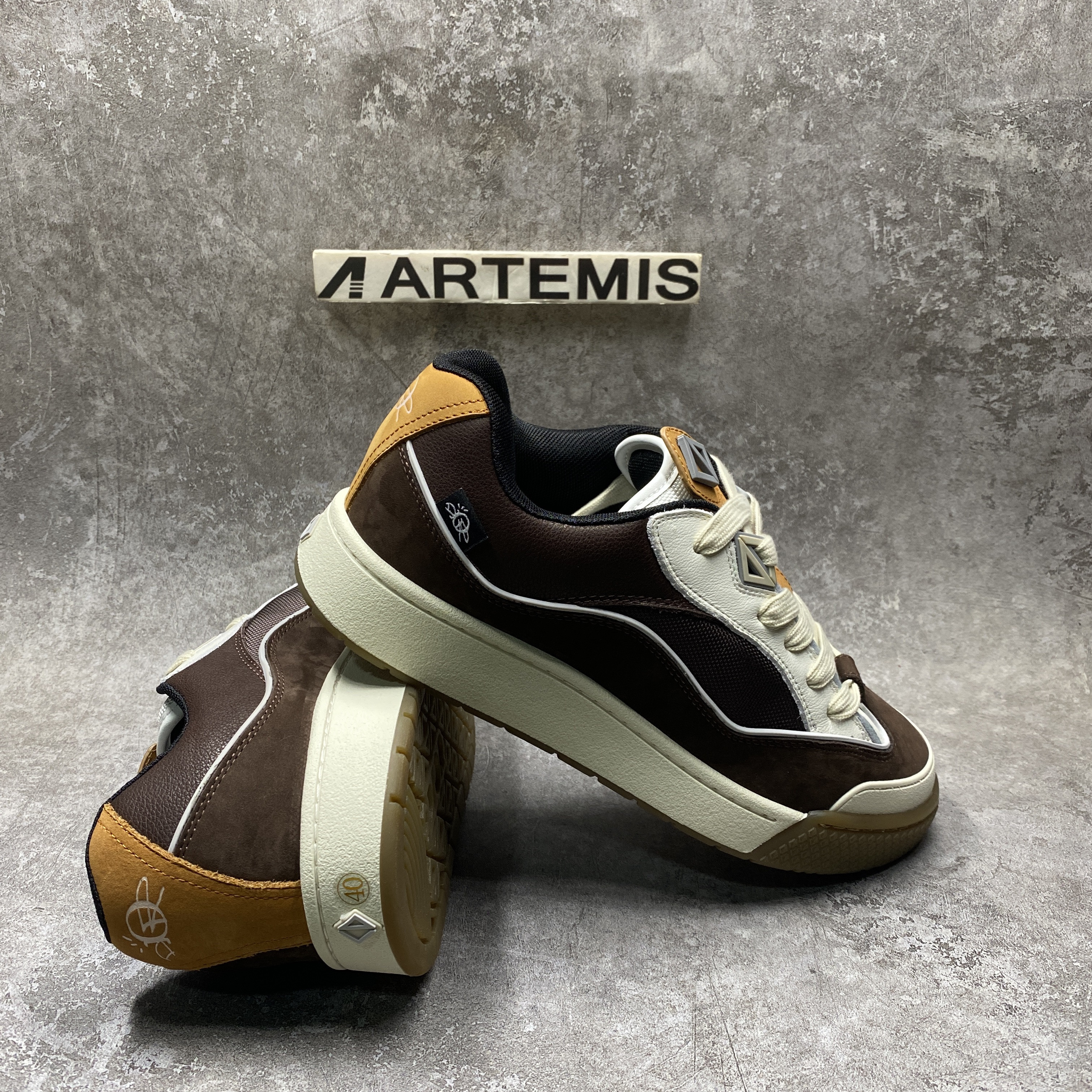 D*0r B713 CACTUS JACK Mocha White