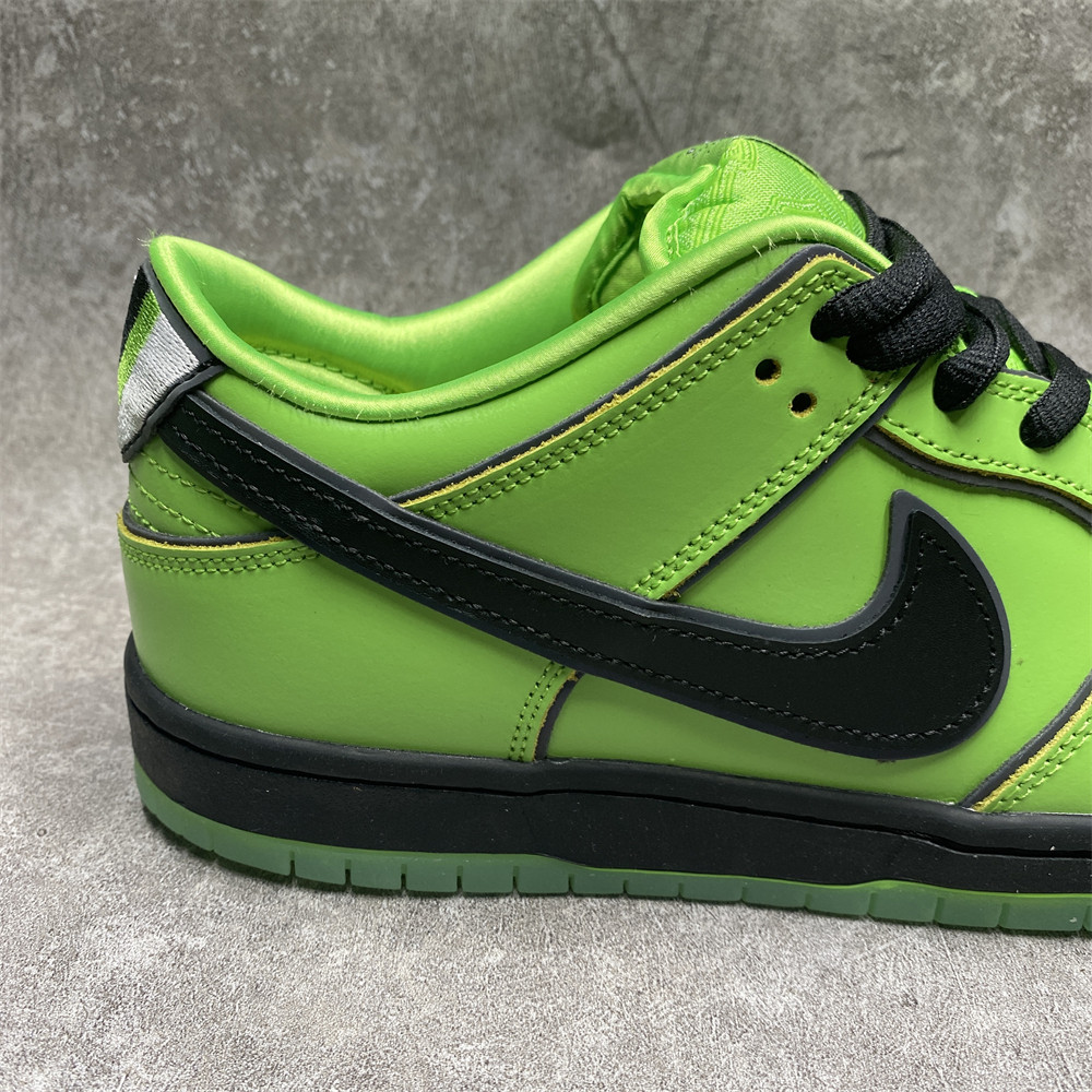 THE POWERPUFF GIRLS X DUNK LOW PRO SB QS 