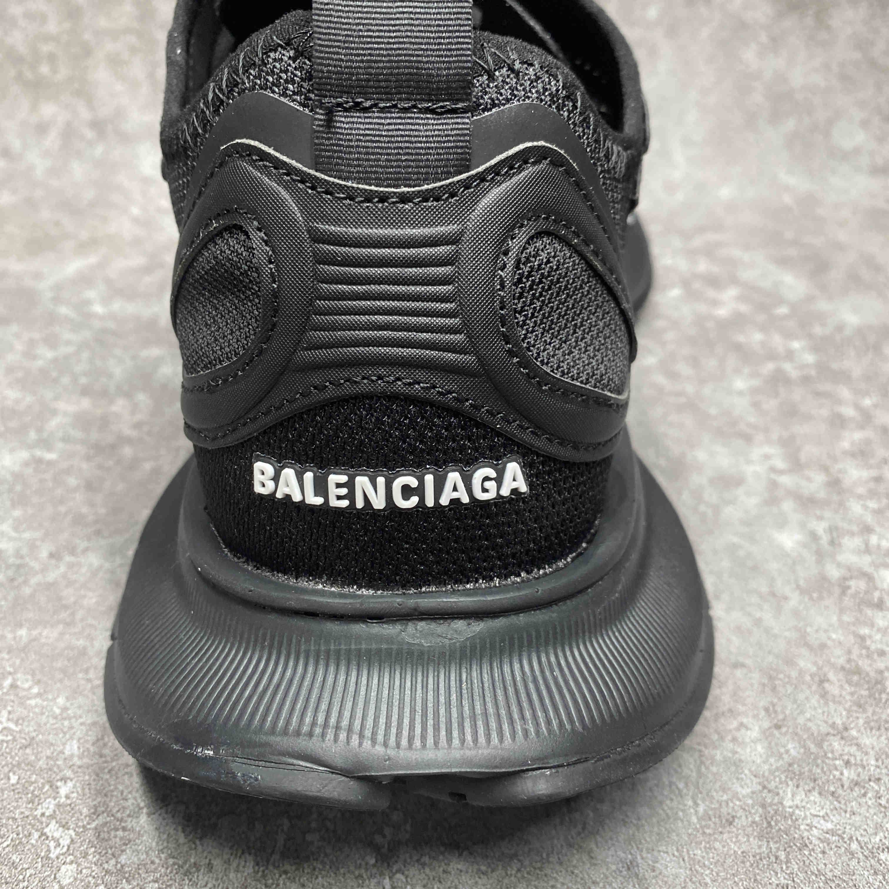 ua Ba*len*cia*ga snkrs black WFLGY 1000
