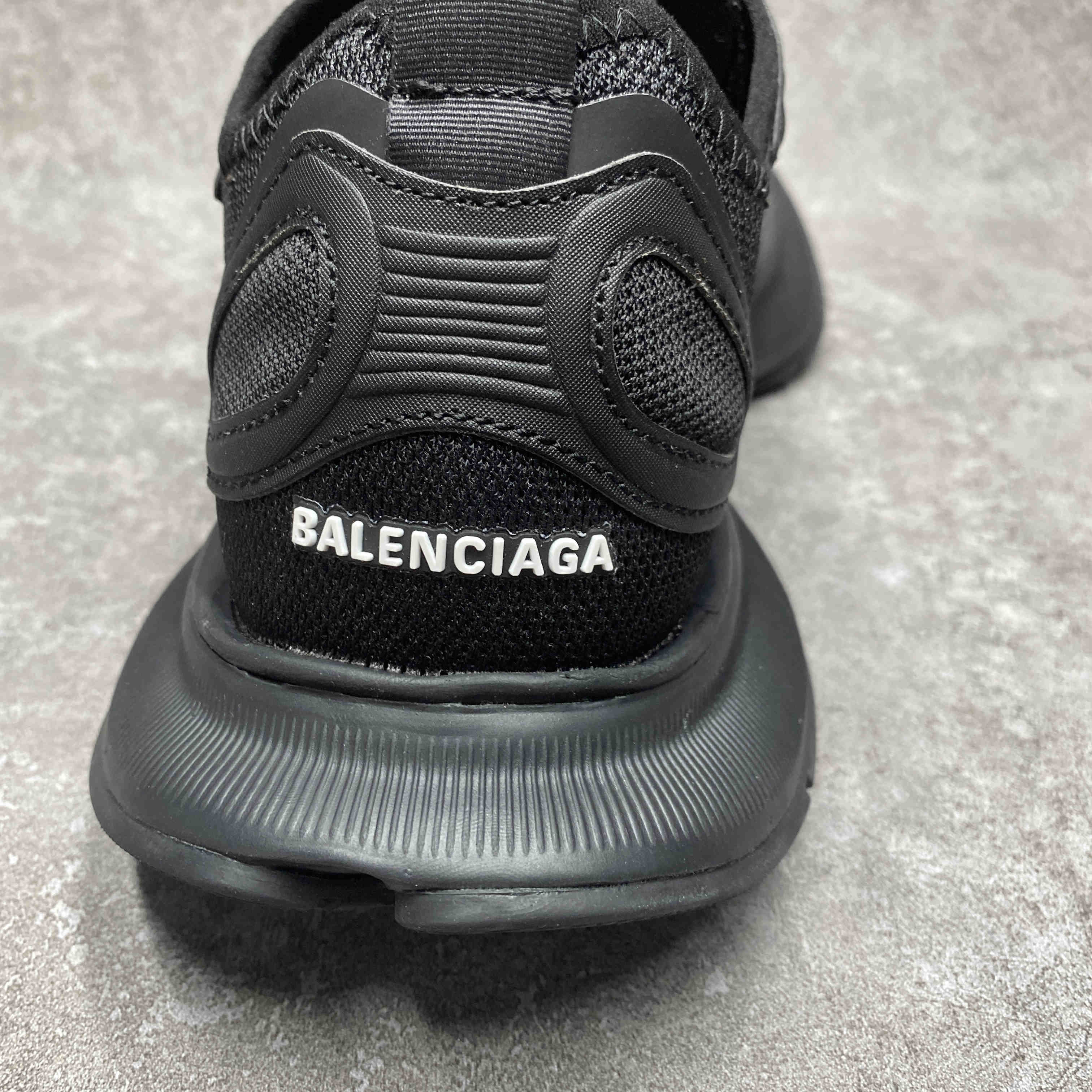 ua Ba*len*cia*ga snkrs black WFLGY 1000