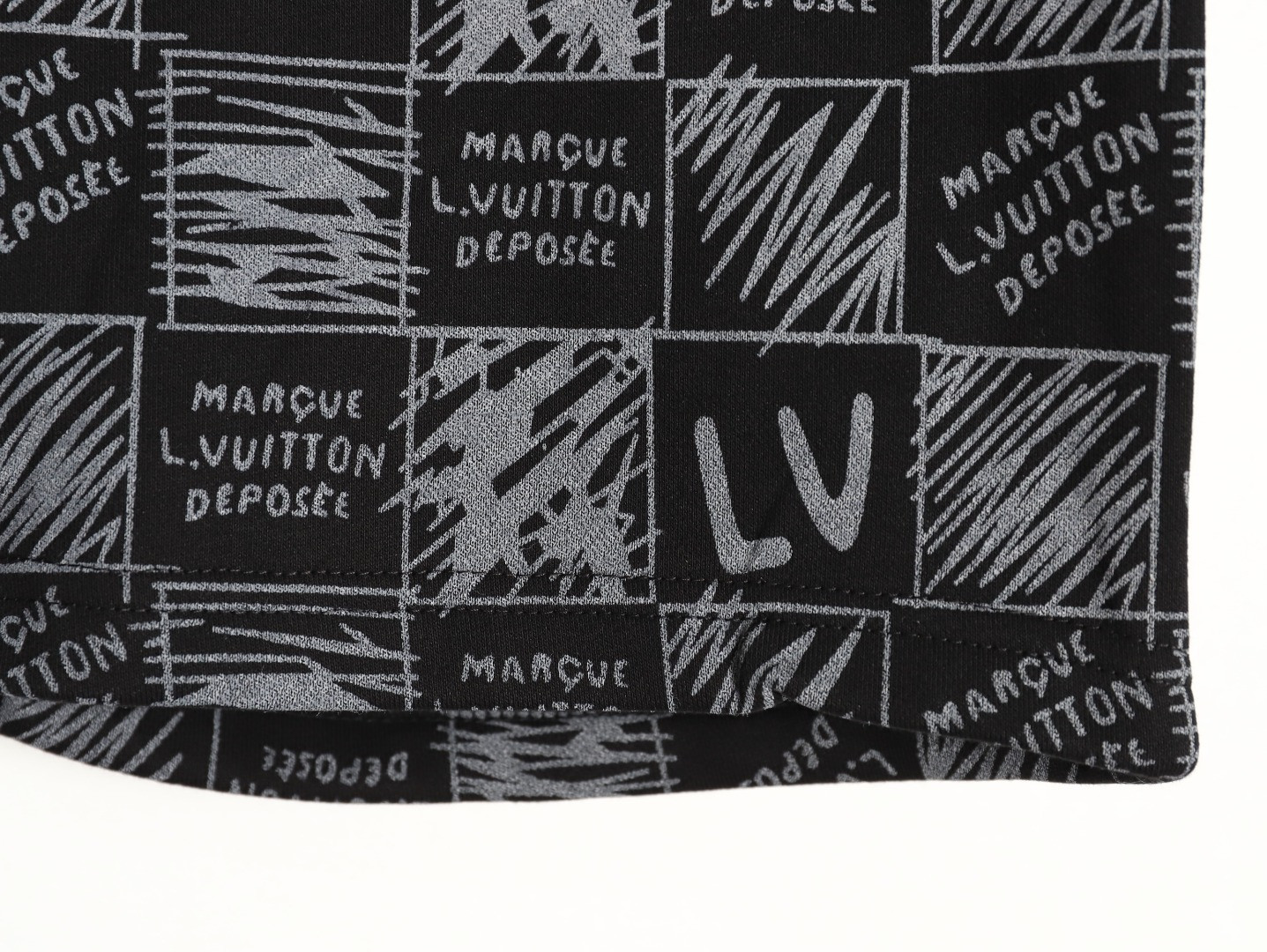 L0*is V*t0n LV 24SS shorts