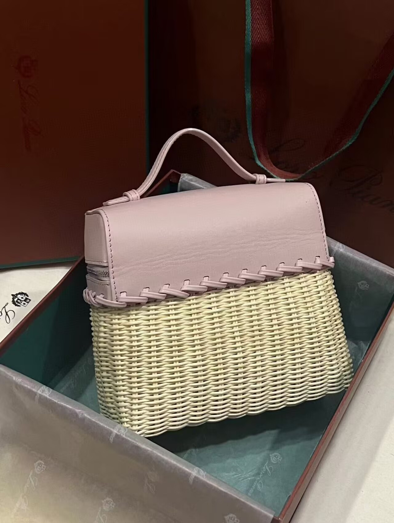 L**o p*ana Extra Pocket L19 Wicker Bag 17.5x21x10cm