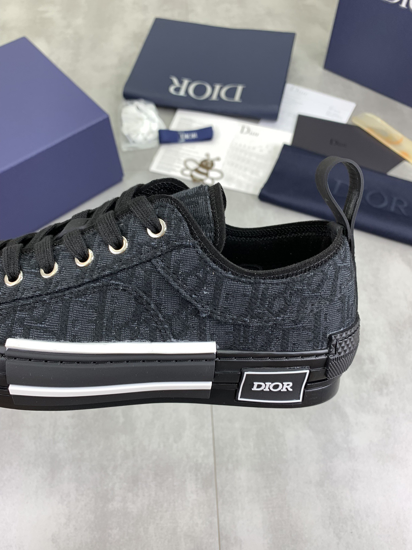 UA D*0r B23 League Low-Top Sneaker