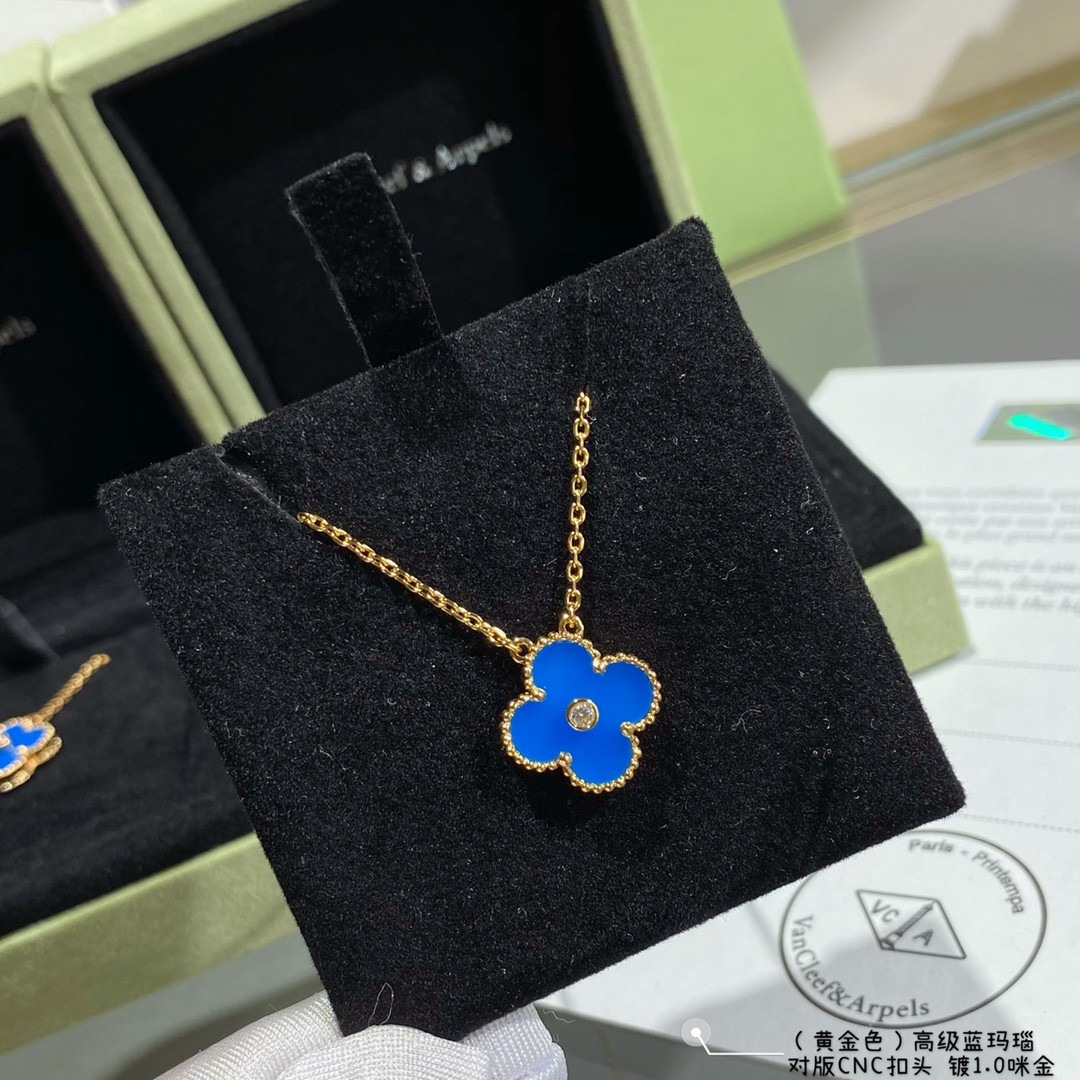 V*N CL*F & Arpels Medium Sapphire Blue Agate Clover Necklace Diameter approx 1.5cm,Chain length approx 40+5cm