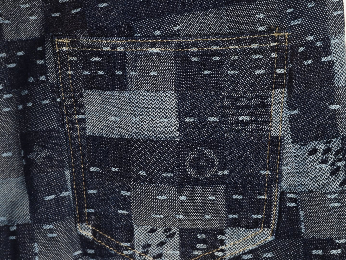 L0*is V*t0n 25FW Jeans Suit