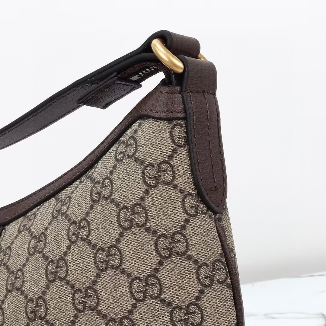 G*u*i Crossbody Bag 30x22x5.5cm