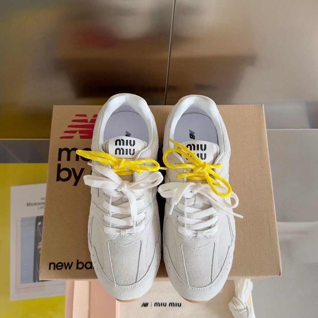 UA New Balance 530 SL Miu Miu