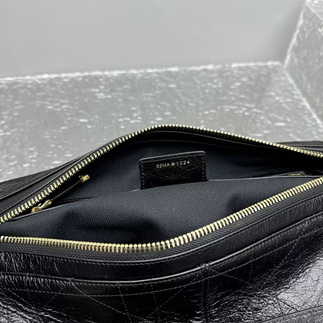 D*0r Medium D-Journey Bag in Crinkled Calfskin 33x15x16cm