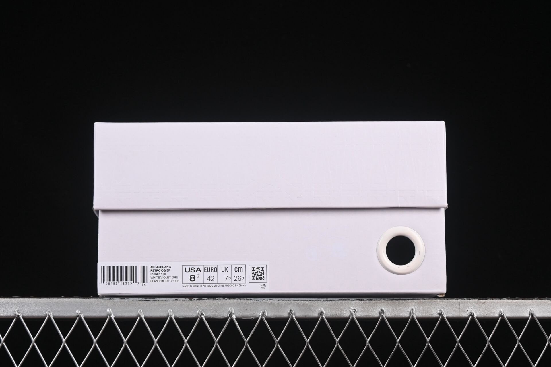 UA Air Jordan 5 Retro