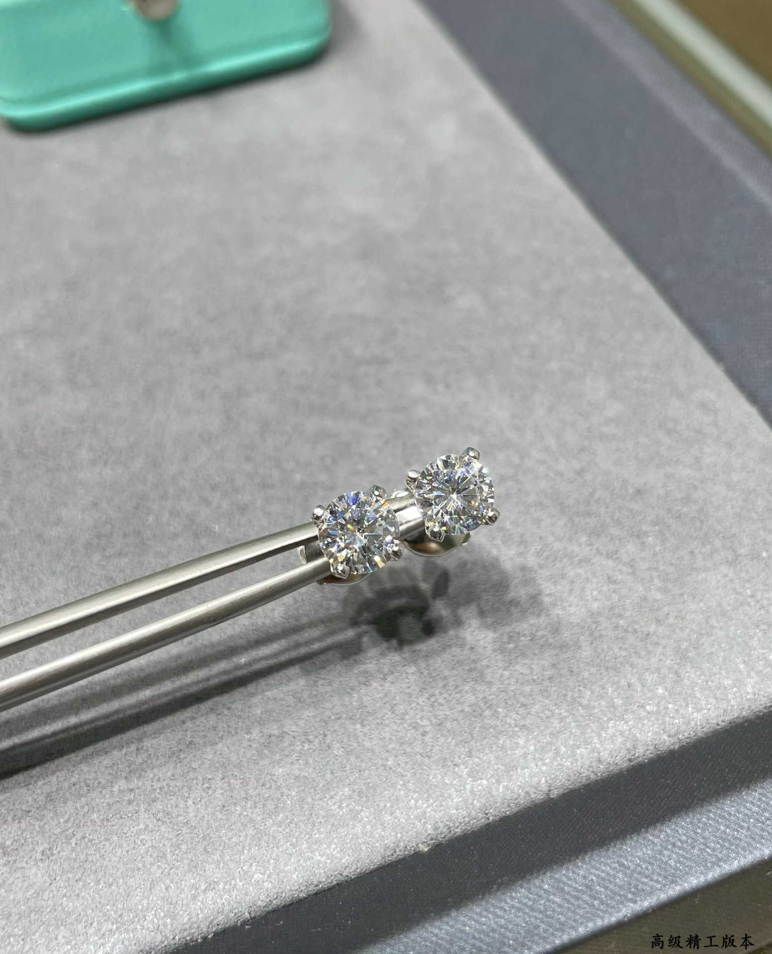 T*f*ny & Co. Four-Prong Solitaire Stud Earrings 6mm Ag925