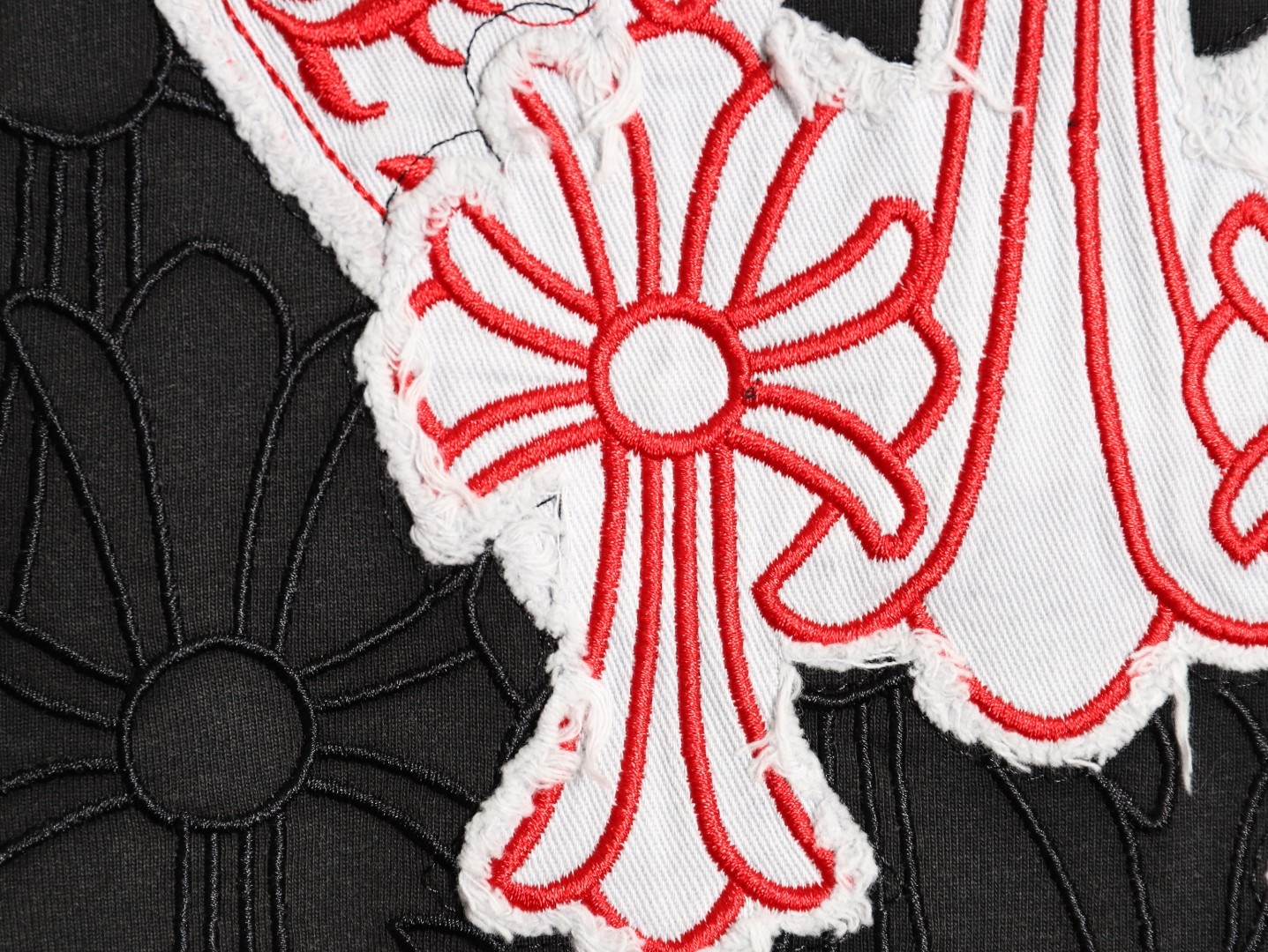 Ch**me He**ts 25SS Short-sleeved T-shirt