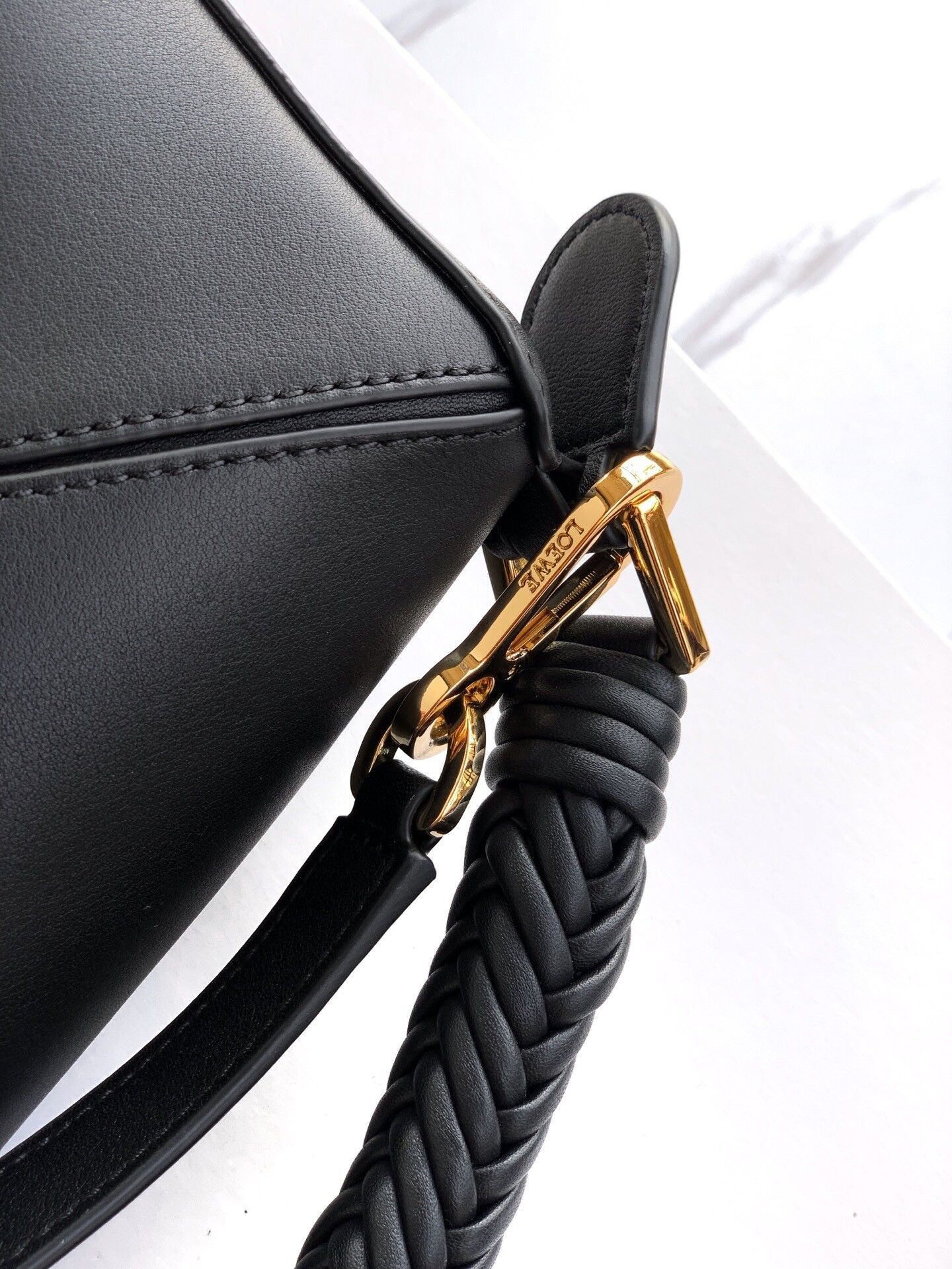 L0ew* Small Puzzle bag in smooth calfskin 16.5x24x10.5cm