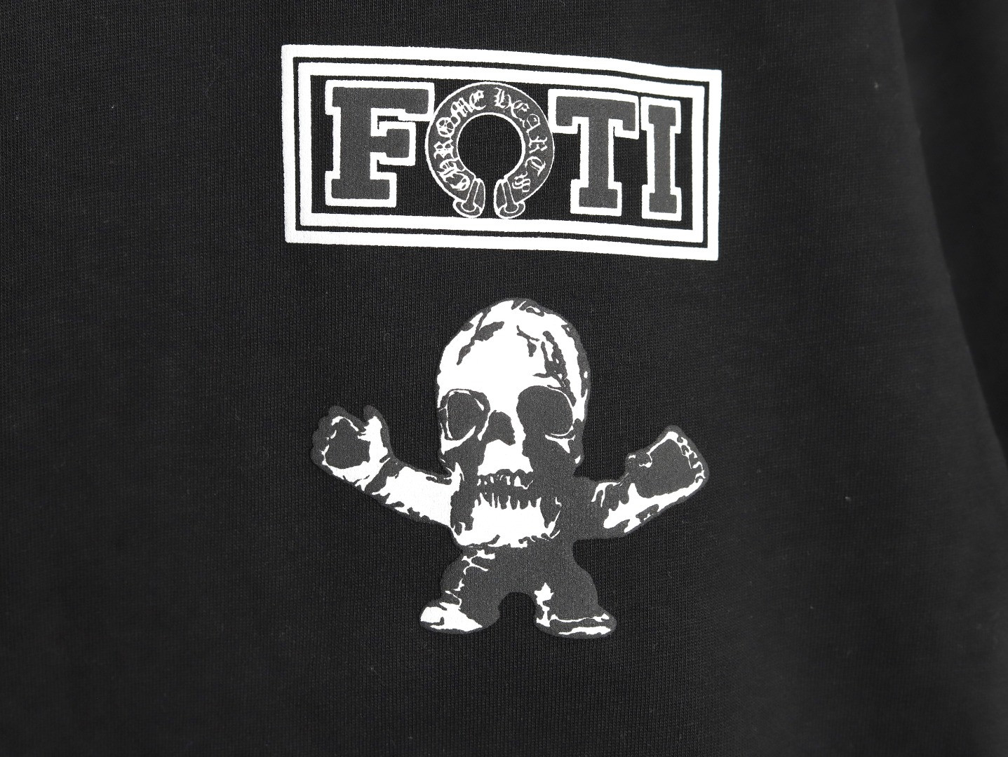 Ch**me He**ts 25ss Short-sleeved T-shirt