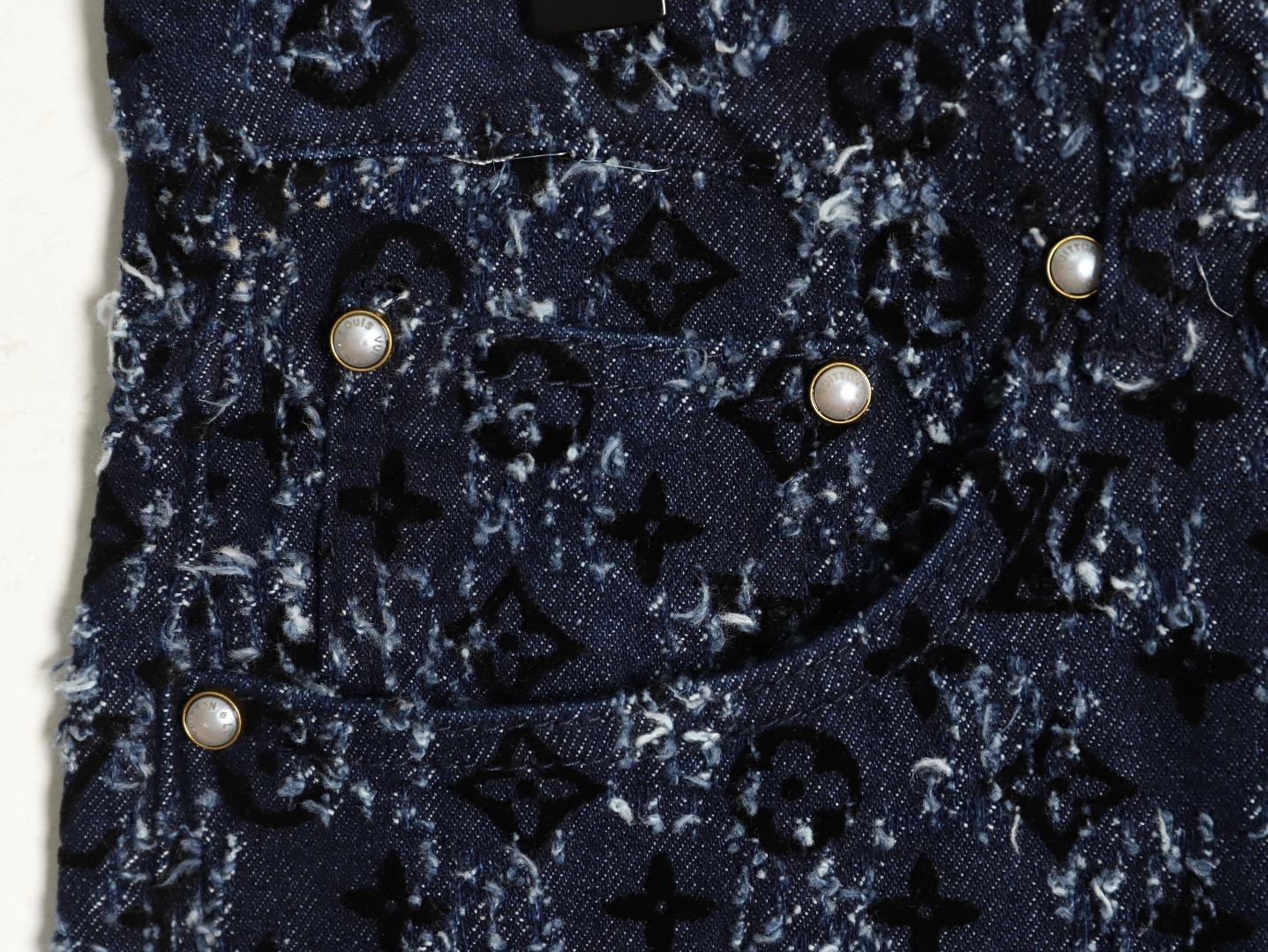 L0*is V*t0n LV Jeans