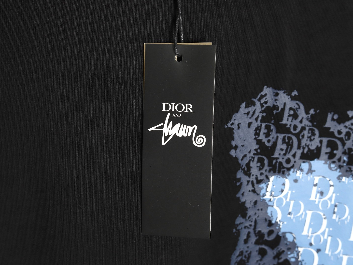 D*0r Short-sleeved T-shirt