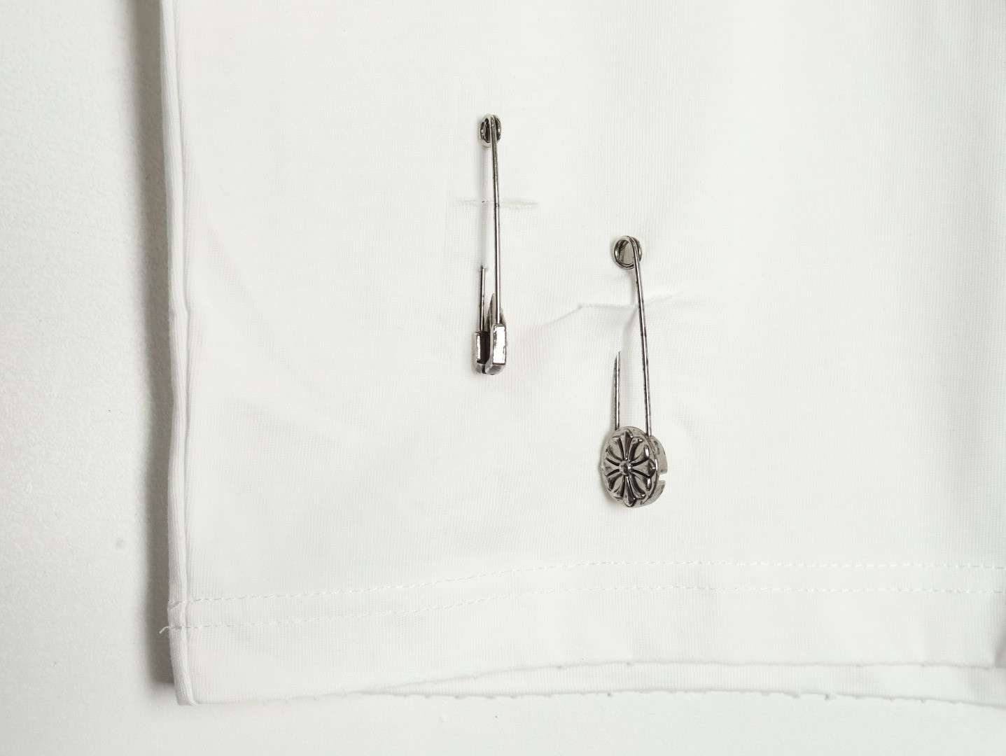 Ch**me He**ts 25ss Short-sleeved T-shirt