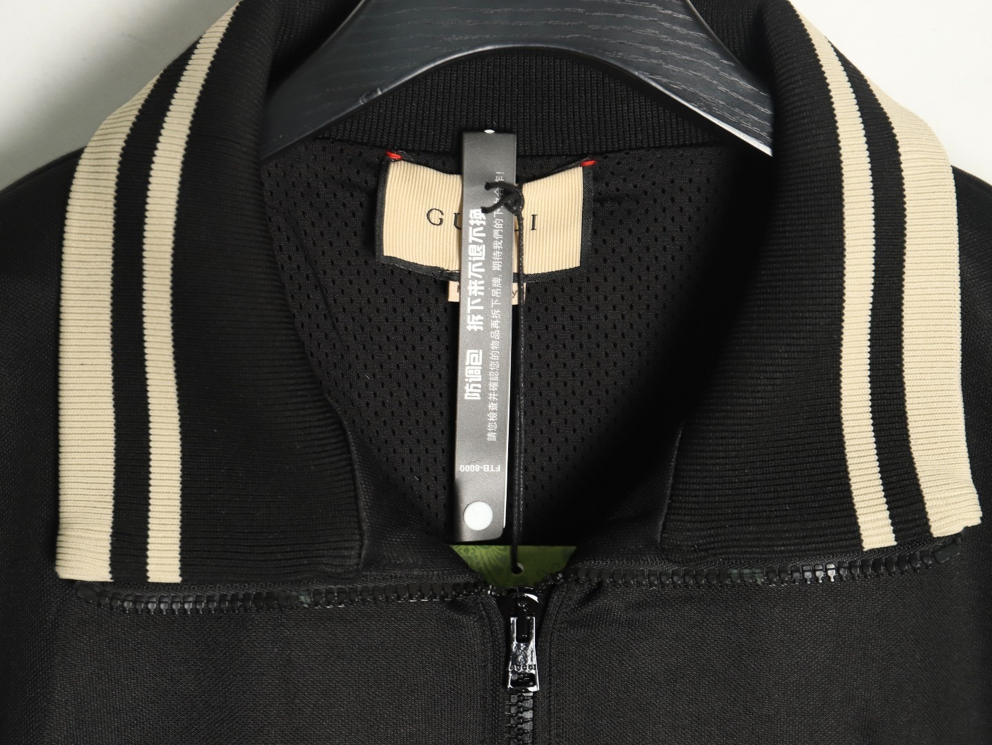 G*u*i 24FW Coats Suit