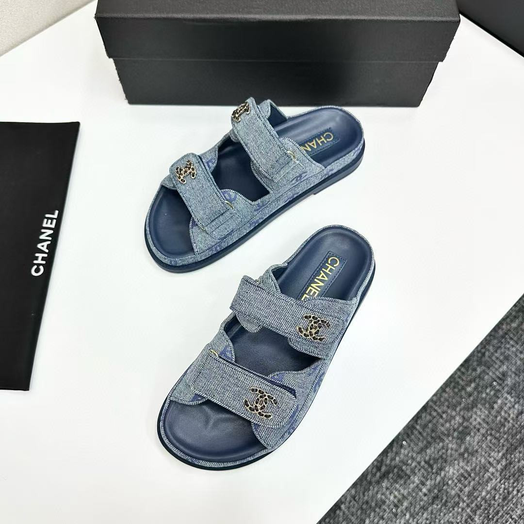 UA Ch*el Slides