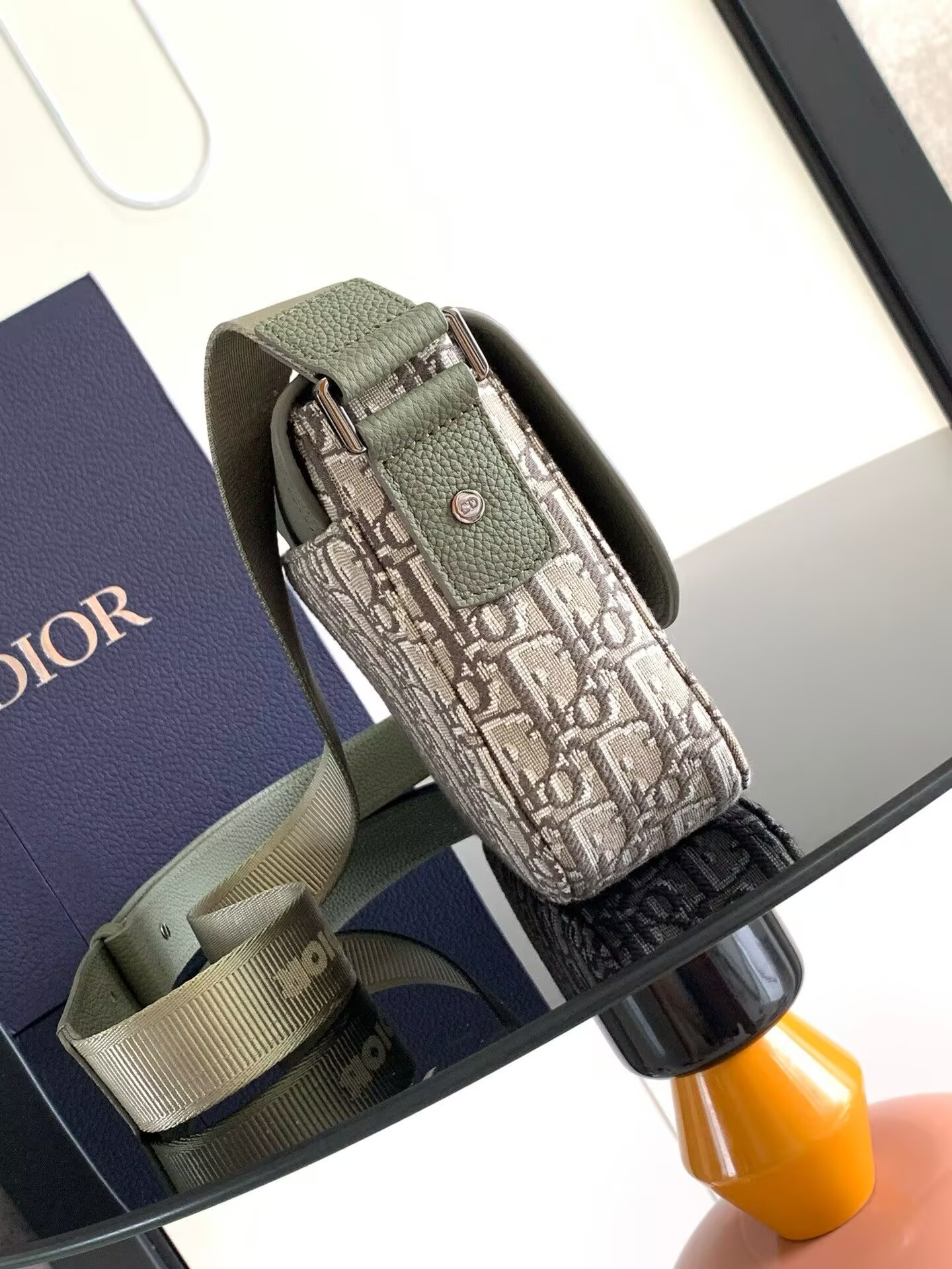 D*0r Saddle Messenger Bag 23x18x6cm