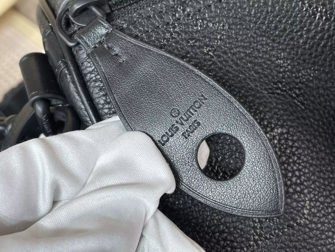 LV Speedy P9 Bandoulière 40 M13916