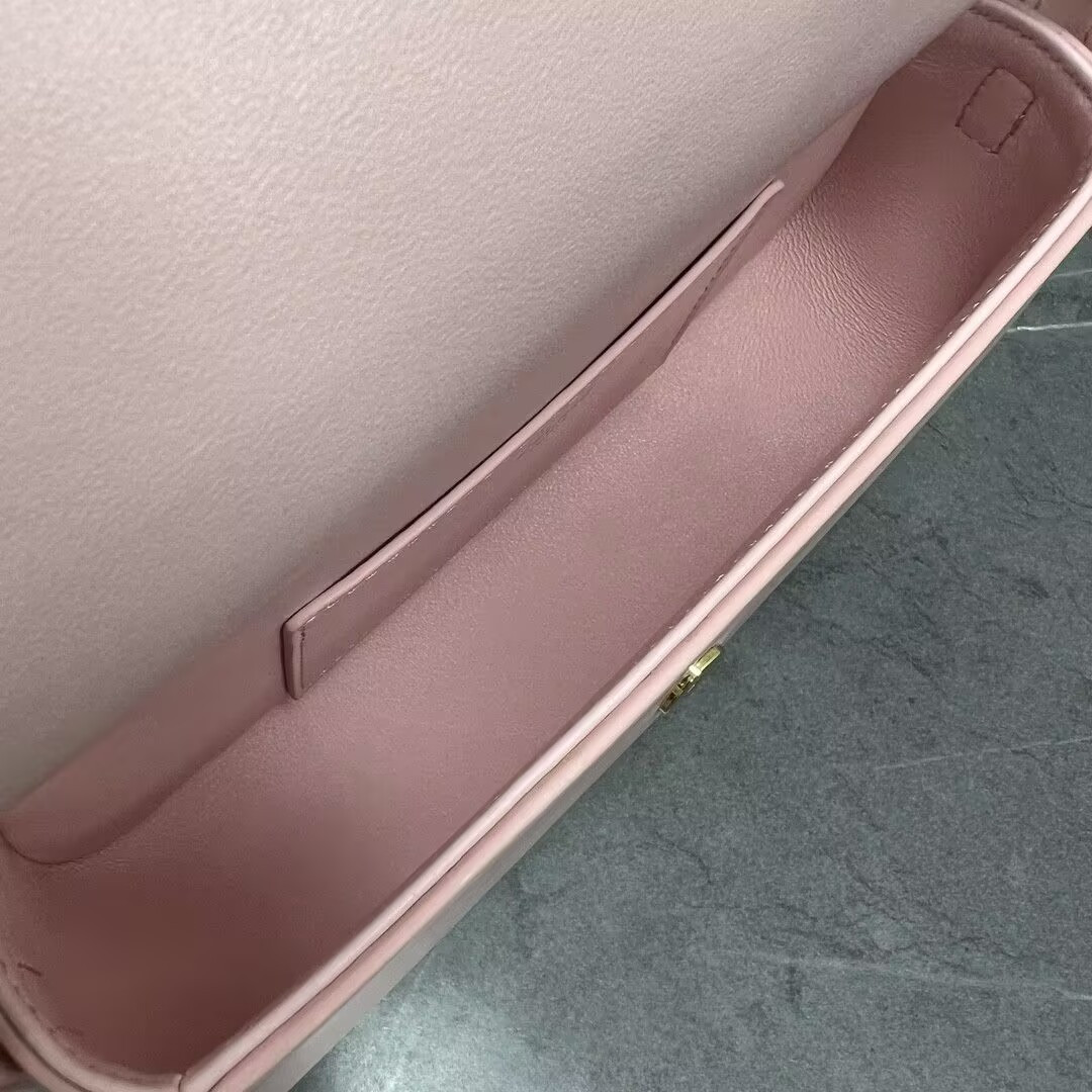 Ce**e Tabou Clutch 18 x 8 x 5CM