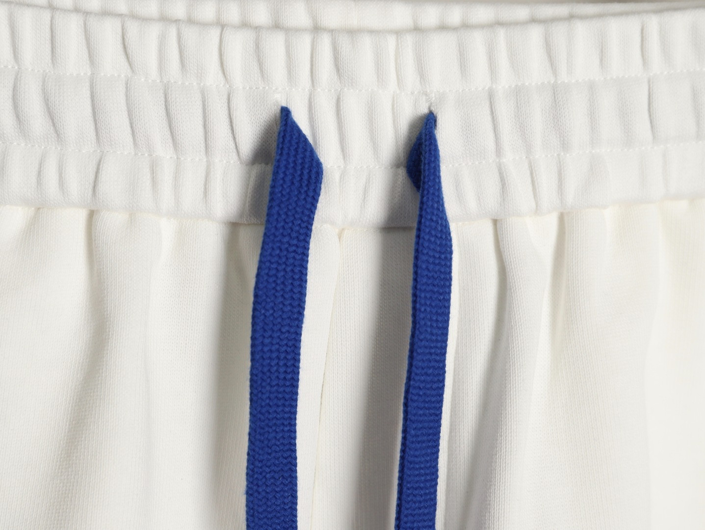 L0*is V*t0n LV 25ss shorts