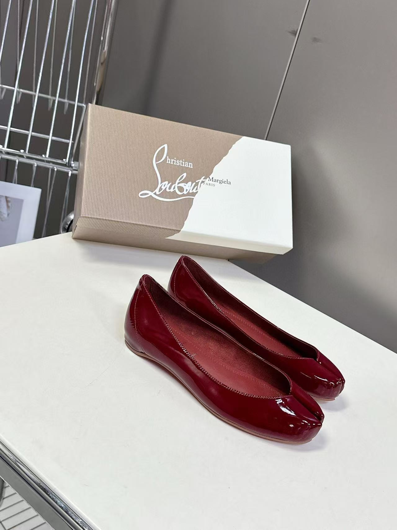 UA Ch**an Louboutin Marlougiela Ballerinas Patent calf leather