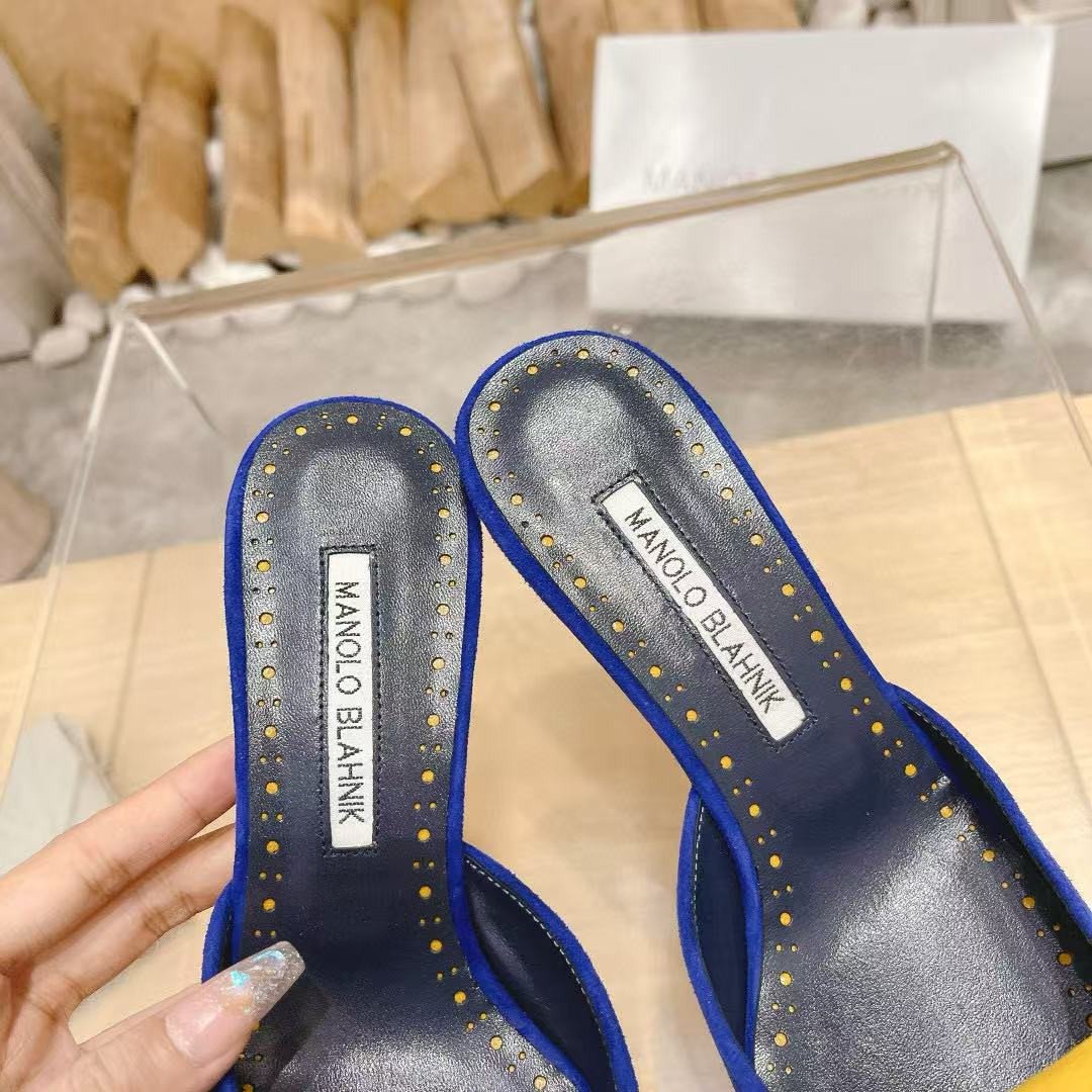 UA Manolo Blahnik Mules 7.5cm