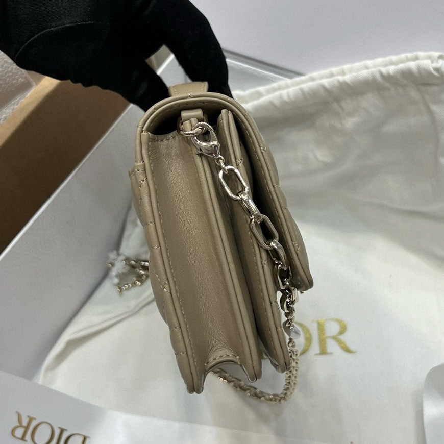 MISS D*0r MINI HANDBAG 21 x 11.5 x 4.5 cm